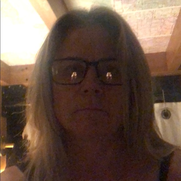 Meet your Posher, Lucyndi - Picture 1 of 1